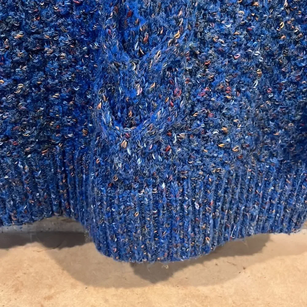 Adrienne Vittadini Blue Speckled V-Neck Knit Sweater